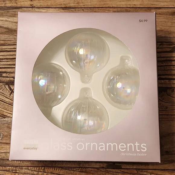 (2) sets of four Martha Stewart Everyday round venetian glass ornaments - Picture 3 of 5